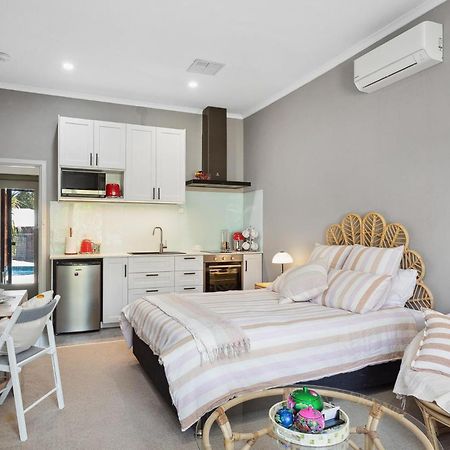 Haven Studio Hideaway Near Airport 퍼스 외부 사진
